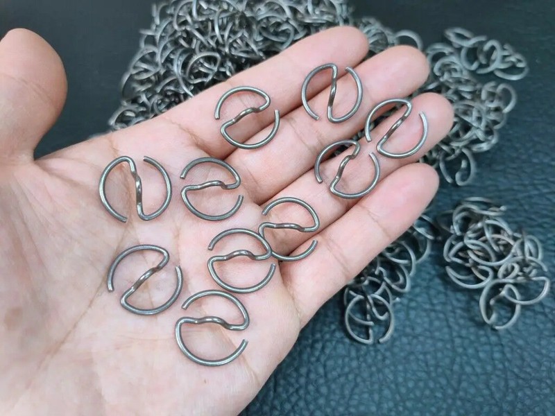 500PCS LOT WW2 GERMAN ARMY MILITARY CLOTHES TUNIC METAL BUTTON S-RING RINGS gallery
