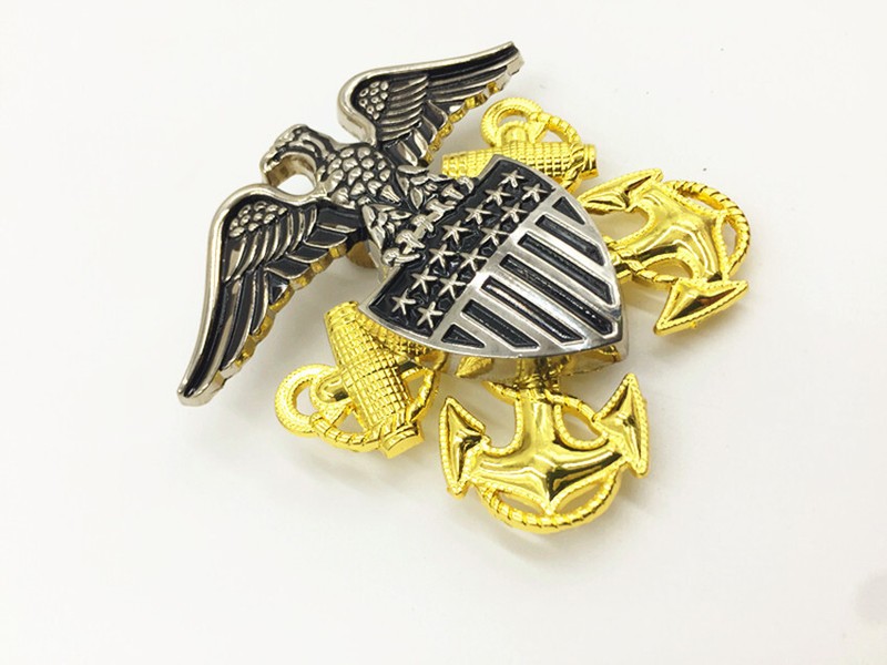 Metal large US Navy Officer Cap Badge Pin gallery