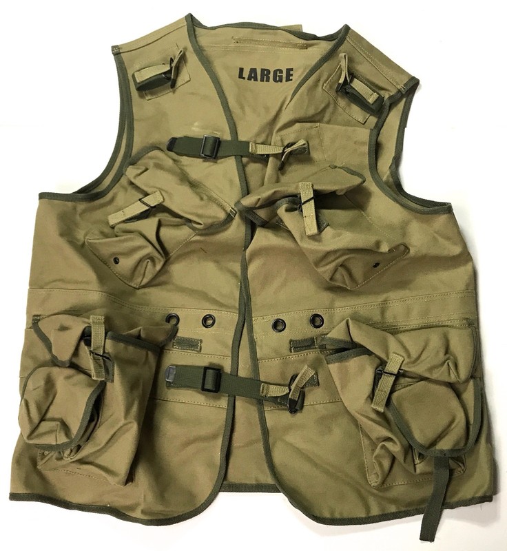 WWII US RANGER D-DAY COMBAT ASSAULT VEST-LARGE (44-50R)