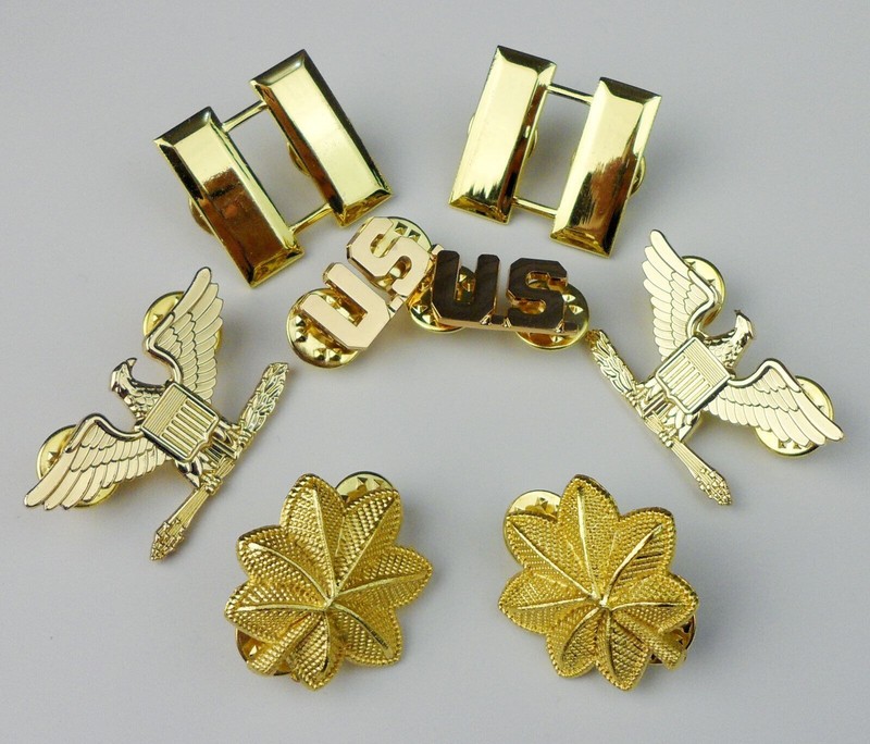 U.S. CAPTAIN COLONEL LIEUTENANT America RANK INSIGNIA US MILITARY LAPEL PIN GOLD