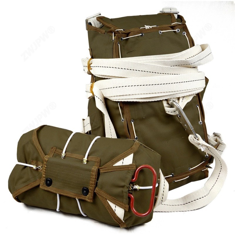 WWII US Airborne Normandy T-5 Parachute Backpack Systemwith No parachute gallery