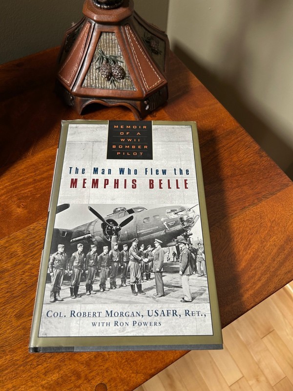 B-17 MEMPHIS BELLE PILOT WWII **FLAT SIGNED** CAPTAIN ROBERT MORGAN 8th AF !!