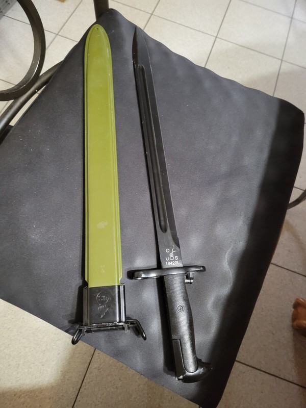 Reproduction WWII US MILITARY 16″ BAYONET OL Onieda Limited W SCABBARD 1942