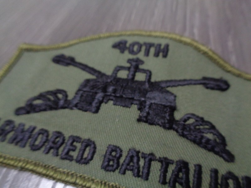 VINTAGE US ARMY 40th ARMORED BATTALION PATCH OD GREEN gallery