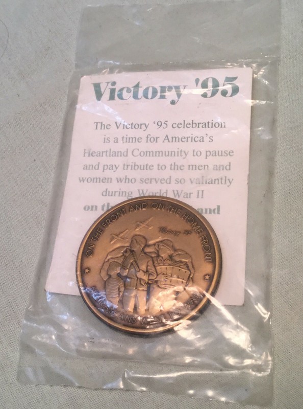Victory 95 Coin 50th WW II Anniversary Commemorative Celebration Nebraska 1 7/16