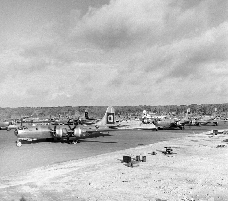 WW2 WWII Photo USAAF B-29 Superfortress Bombers Guam 1945 World War Two / 5378
