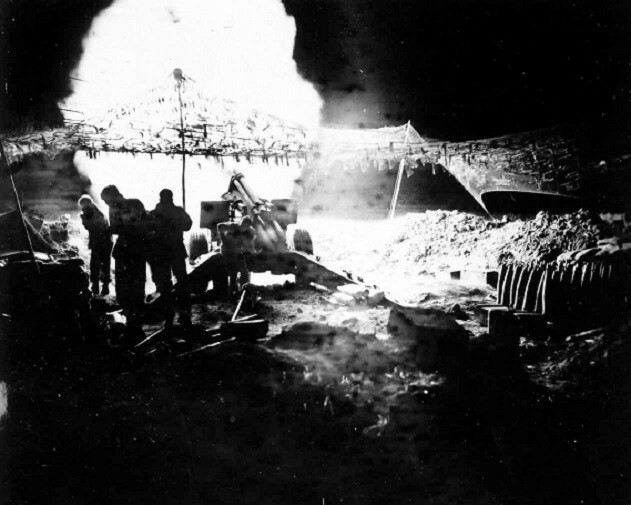 Marines fire 155mm Howitzer on enemy positions Okinawa 8×10 WWII WW2 Photo 855a