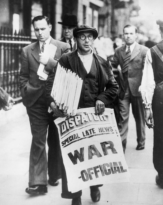 Newspaper man announcing war against Germany 1939 - New 8x10 World War II Photo