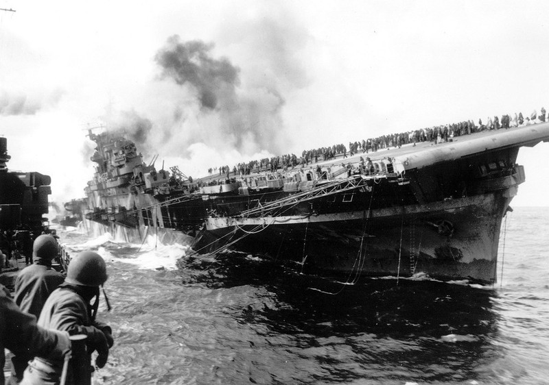 B&W Photo USS Franklin Carrier Damaged US Navy 1945 WWII WW2 World War Two USN