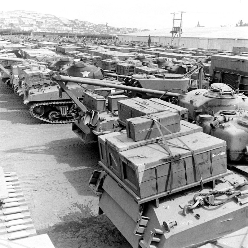 WW2 WWII Photo World War Two / US Army M4 Sherman Tank Depot San Francisco 1945