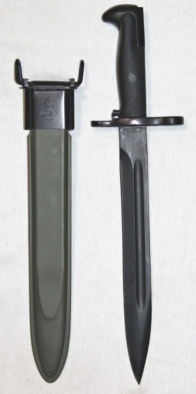 REPRODUCTION WWII U.S. OL 1943 BAYONET WITH SCABBARD gallery