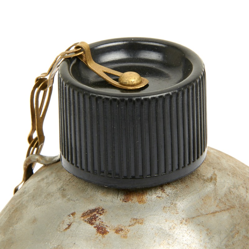U.S. WWII M1942 Canteen Cap and Chain gallery