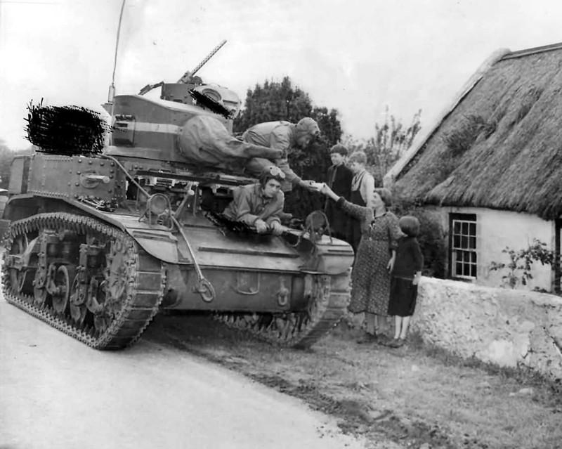 M3 Stuart US Tank Crew Stops For Drink World War II WWII WW2 8×10 Photo 881c