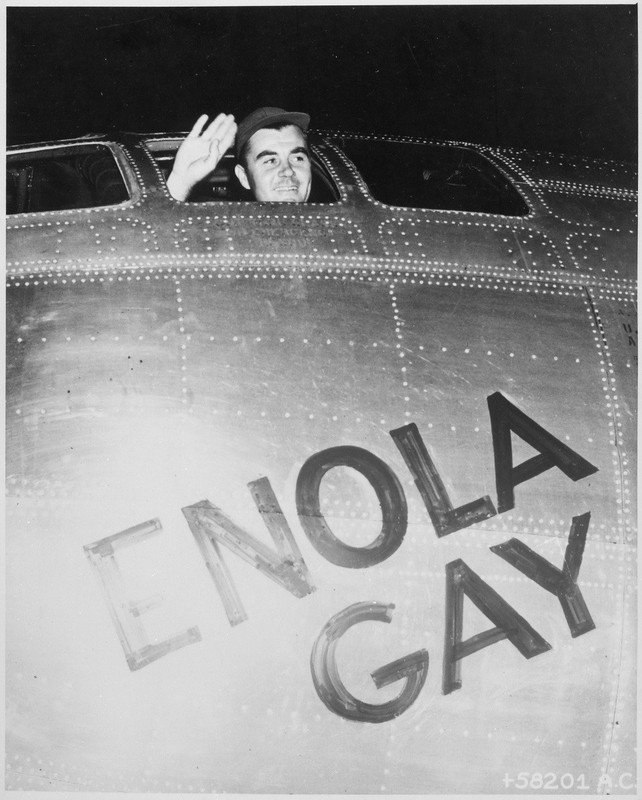 WWII Photo B-29 Enola Gay Paul Tibbets A-Bomb WW2 B&W Photo 8.5x11 Paper Lustr