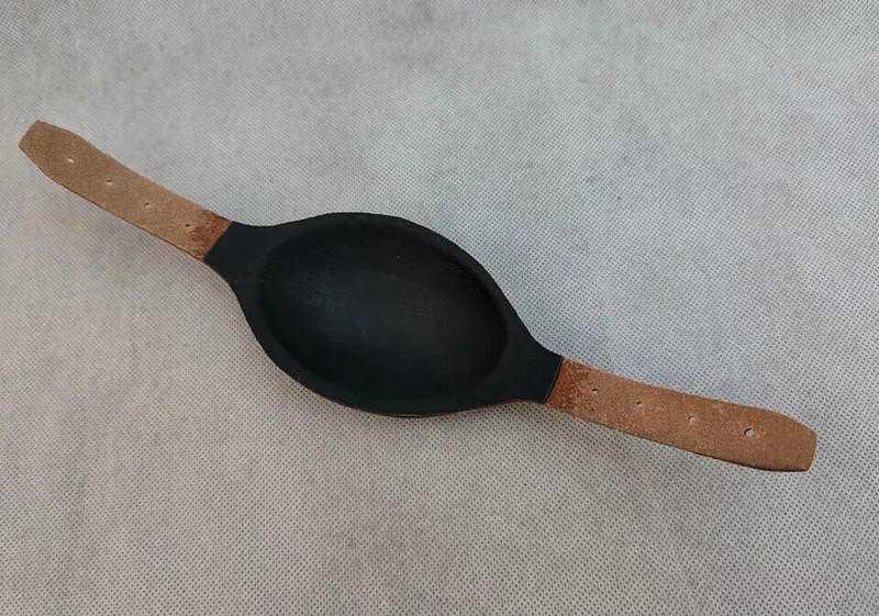 Reproductions WW2 US ARMY PARATROOPER AIRBORNE M1C HELMET LEATHER CHIN STRAP