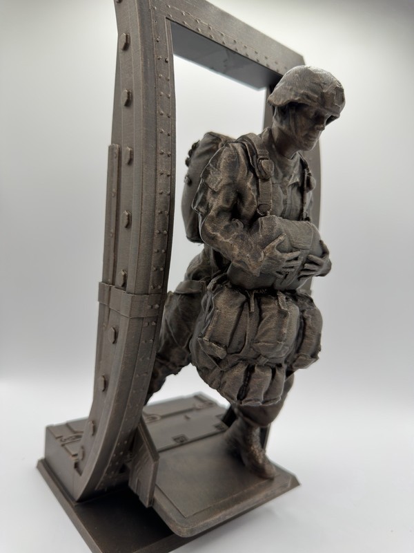 3D Printed US PARATROOPER Statue Exiting An Aircraft Door Airborne gallery