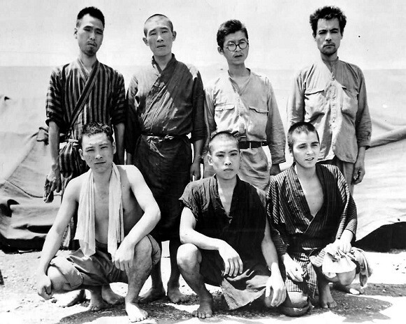 Group of Japanese Soldiers Surrender on Okinawa, POWs 8×10 WWII WW2 Photo 735a