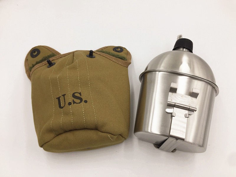 WW2 US Army Combat Gear 1928 Haversack Shovel Belt Soldier EQUIPMENT COLLECTION gallery