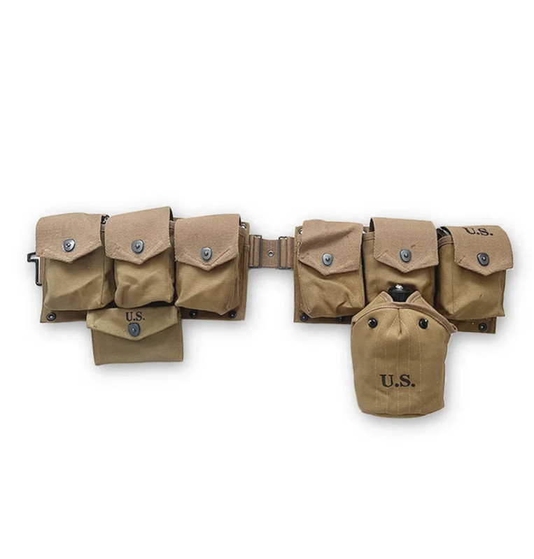 WW2 US Six-link Equipment Combination Package Kettle First Aid Kit Combination