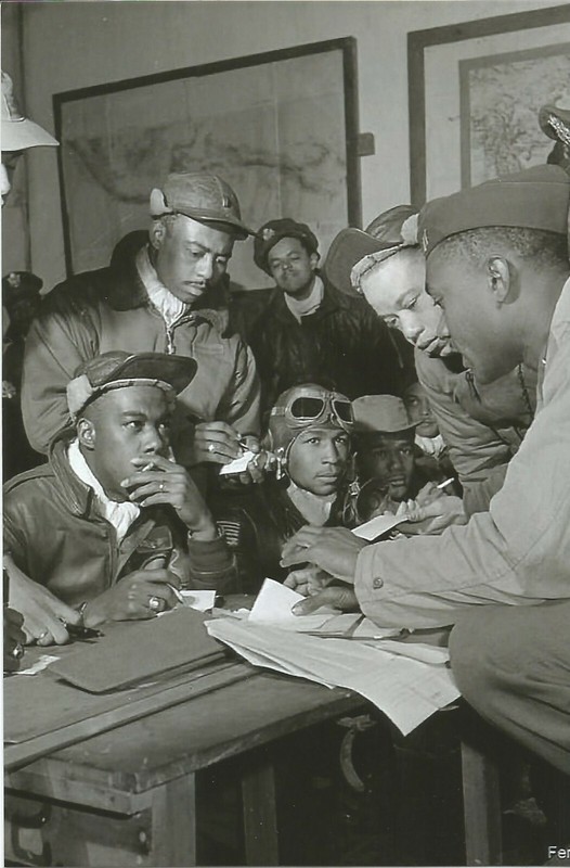 WW II Usa Photo — Tuskegee Airmen ***