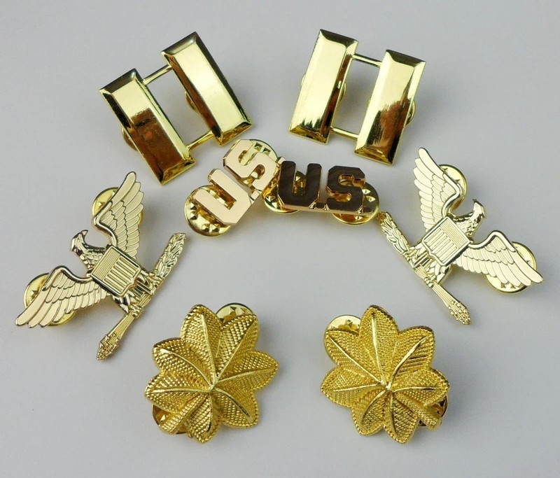U.S. CAPTAIN COLONEL LIEUTENANT COLONEL RANK INSIGNIA US MILITARY LAPEL PIN GOLD