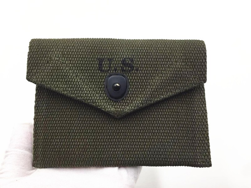 KOREAN WAR US ARMY M1942 FIRST AID POUCH MEDICAL PACKAGE WITH HOOK