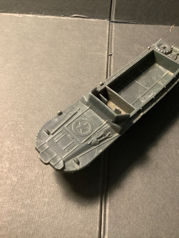 Airfix US/British D.U.K.W. Duck Green HO OO Scale Poly Plastic No Box or Canopy gallery