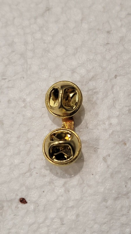 Reproduction WW2 US Army Air Force Navy Gold Caterpillar Club Pin Parachute HBS8 gallery