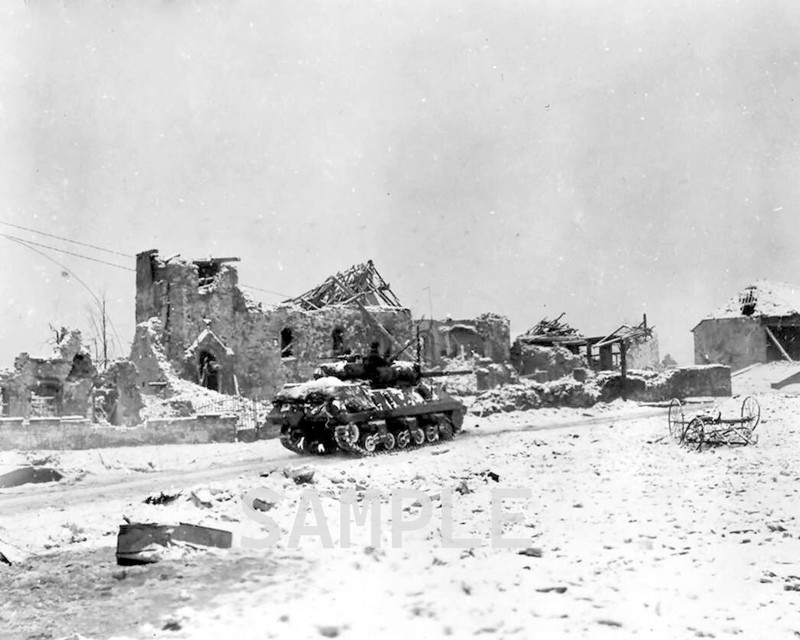 M10 of the 712th Tank Battalion World War II WW2 WWII 8x10 Photo Print 46c