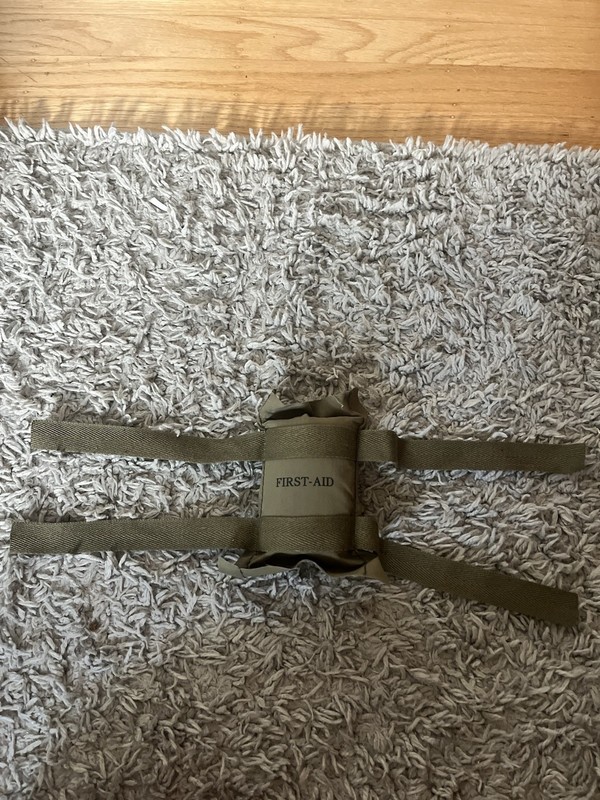 Replica WW II US Army First Aid Pouch