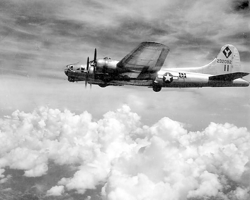 Boeing B-17 Flying Fortress Miss Natural WWII WW2 8x10 Photo 68b