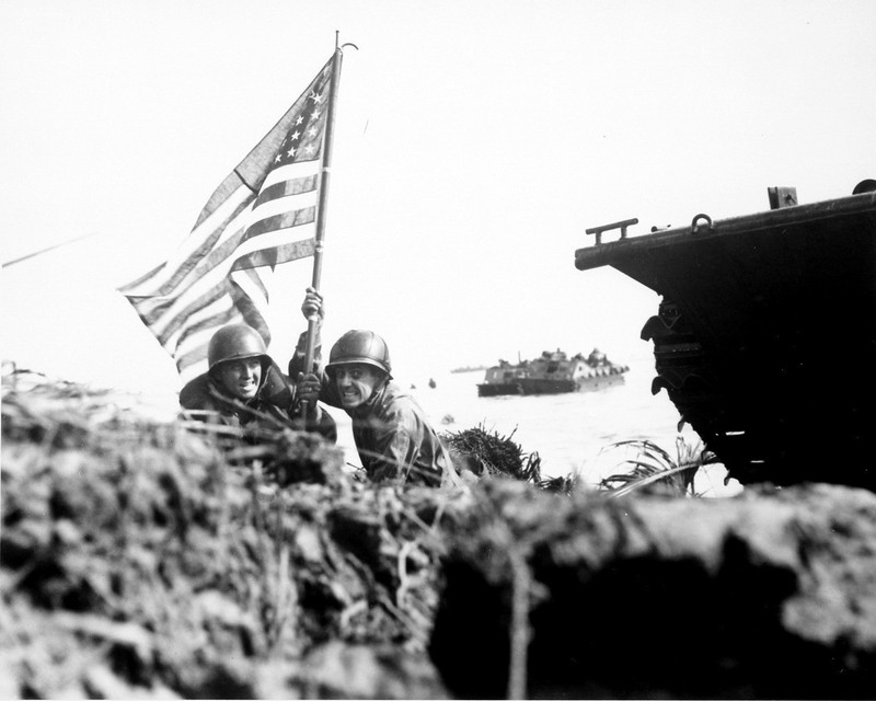 Marines plant the first American Flag on Guam 8"x 10" World War II Photo #183