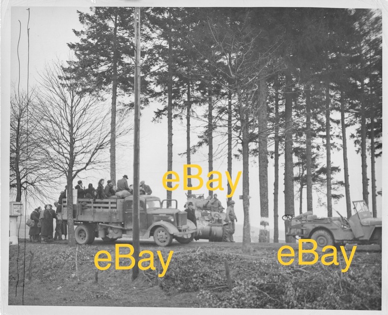 Dec 1944 Reprint Photo 101st Airborne w/ 969 Field Artillery Bastogne Belgium
