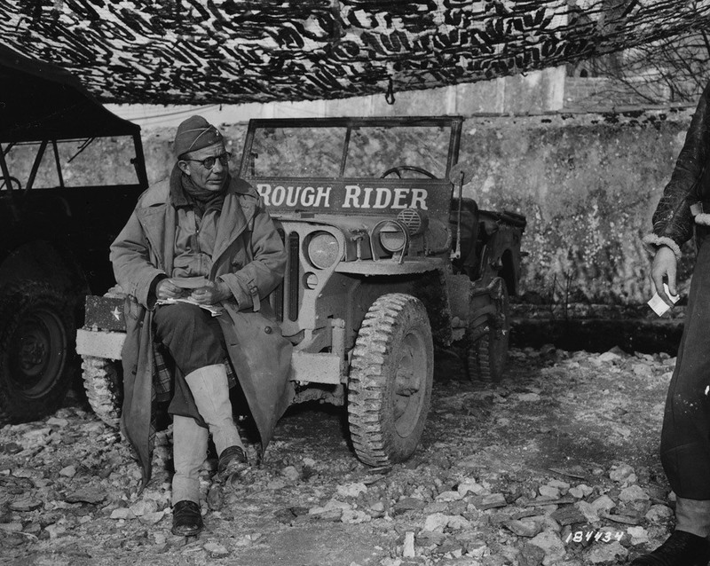 WW2 WWII Photo World War Two US Army General Theodore Roosevelt on Jeep / 3154