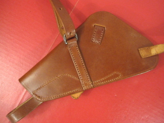 WWII US Army M3 Leather Shoulder Holster S&W .38 Victory Revolver - Repro gallery