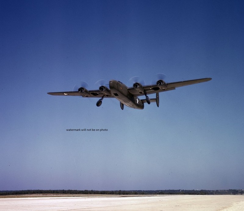Consolidated C-87 Liberator Express in flight 8″x 10″ World War II Photo 228