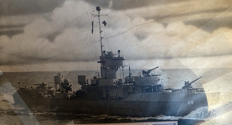 WW2 WWII Photo USS LCI-24 US Navy World War II Service Commemoration Certificate gallery