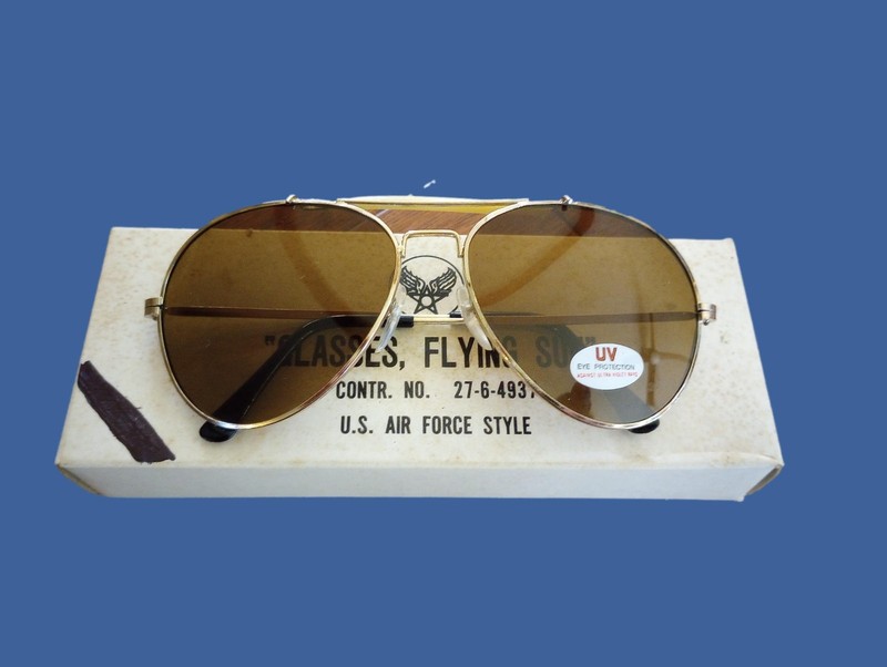AIR FORCE PILOTS STYLE FLYING SUNGLASSES BROWN TINT WITH CARRY CASE NOS