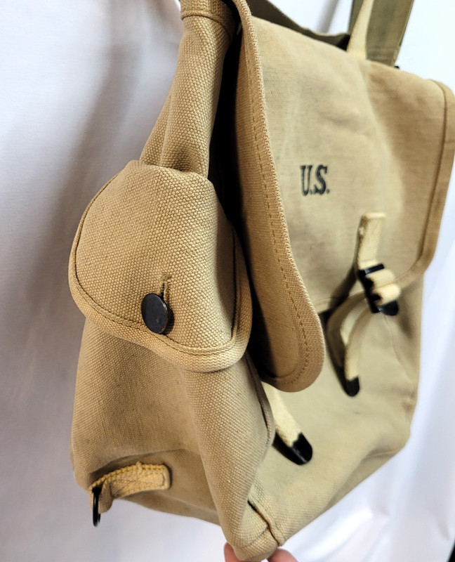 WWII Wharton Mfg 1943 US Musette Bag gallery