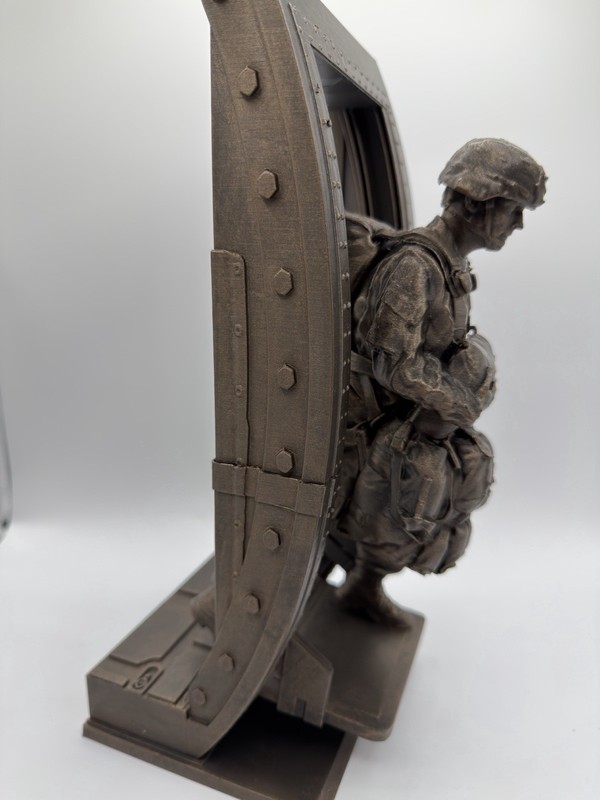 3D Printed US PARATROOPER Statue Exiting An Aircraft Door Airborne gallery