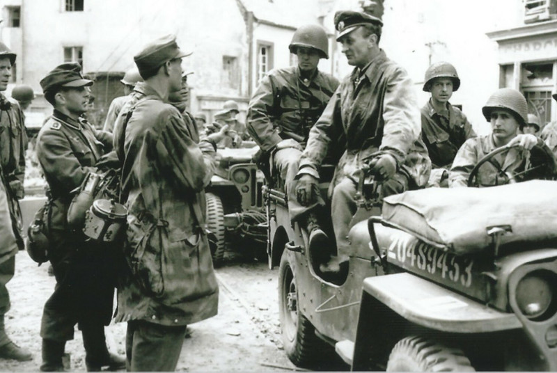WW II – Usa Photo — POW German Colonel + Soldiers – 1944…