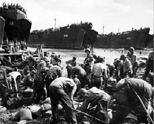 LST’s deliver men and machines, beach of Leyte, Philippines 8×10 WWII Photo 400a