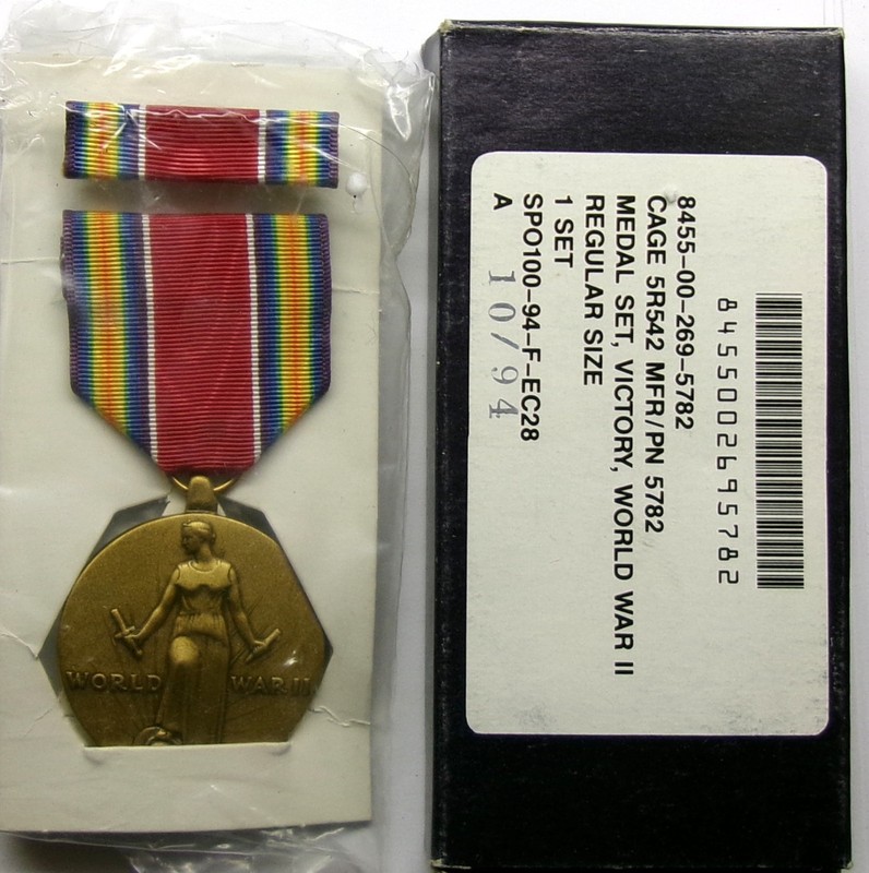 WW II Victory Medal Set in GI ISSUE Box