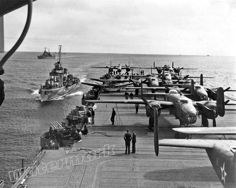 WWII Aircraft Carrier Hornet B-25s on Deck -Tokyo Raid 1942 8×10 Photo