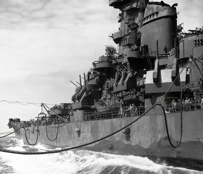 WW2 WWII Photo World War Two / US Navy Battleship USS New Jersey BB-62 Refueling