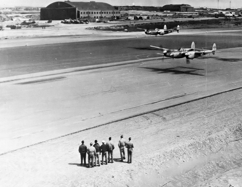 P-38s Aircraft making a low level pass 8″x 10″ World War II WW2 Photo 498