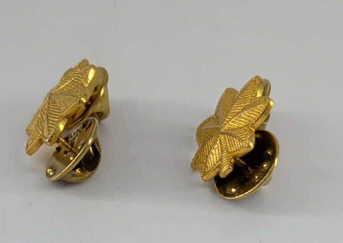 US Army Major Officer Rank Insignia Oak Leaf Pins Badge Set American Military gallery