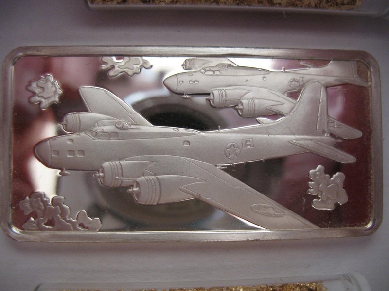 1-OZ.925 SILVER AIR & SPACE BAR, 2285 MINTED (WWII 1937 BOING B-17) +GOLD