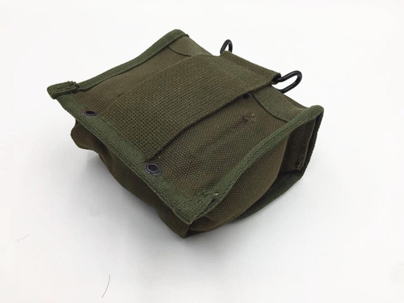 WW2 US MILITARY ARMY M2 M1945 GUNGLE FIELD FIRST AID KIT POUCH BAG WITH CROSS gallery