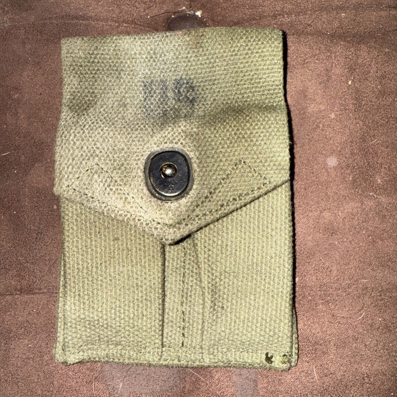 Vietnam Era .45 PISTOL MAGAZINE AMMO BELT CARRY POUCH-OD#7 GREEN